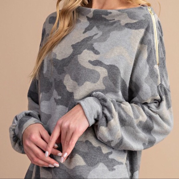 SALE-FIRM‼️Brushed Knit Camo Top-Grey - Picture 3 of 7
